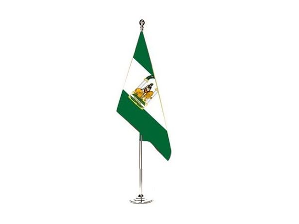 BANDERA CON MASTIL INTERIOR 1x1,5mt. ANDALUCIA